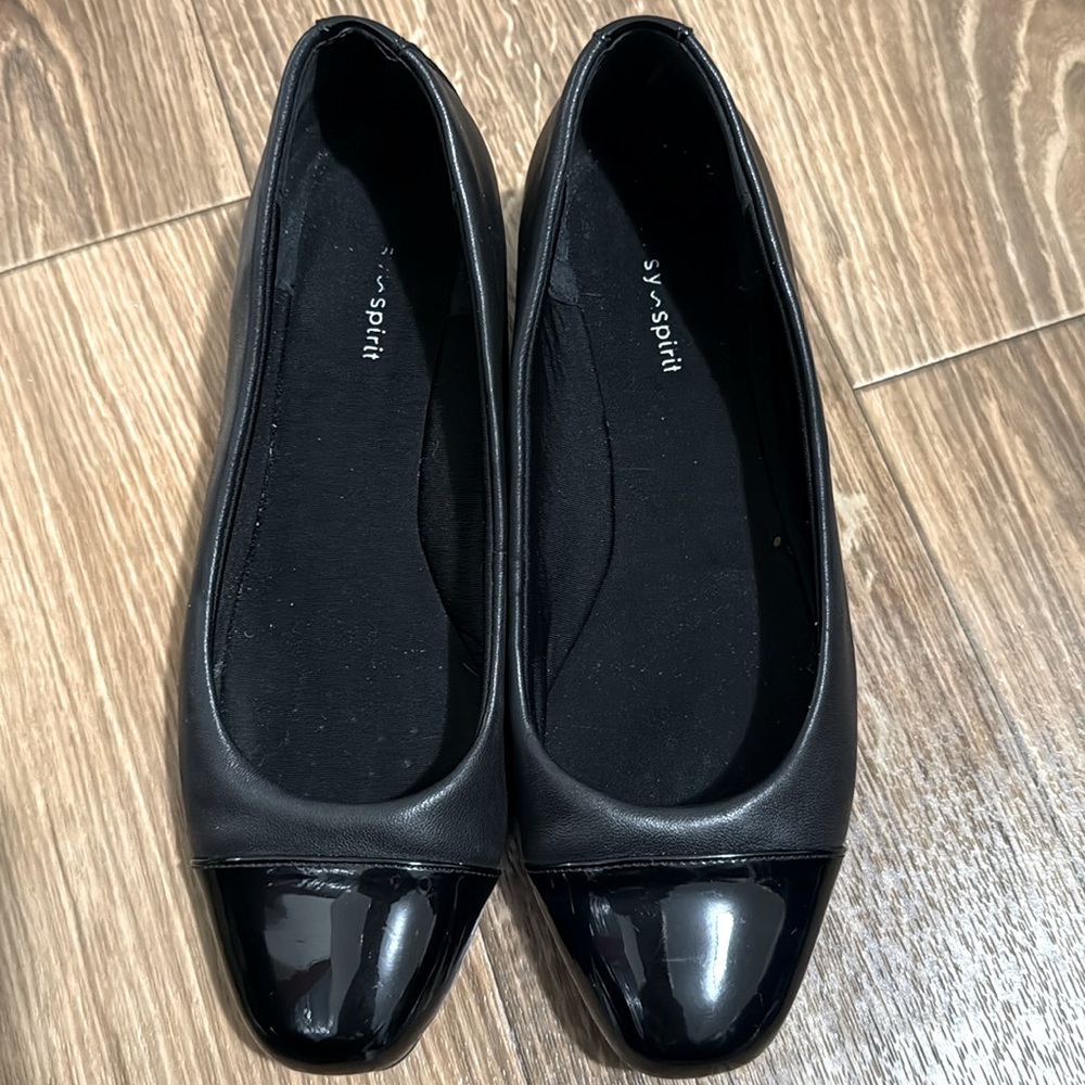 Easy Spirit 1 inch height wedges in black